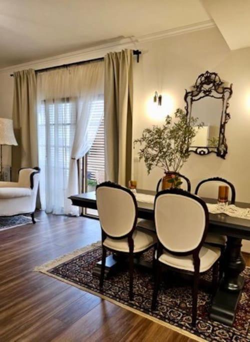 Novi'S Luxury Apartment 2 Gjirokastër Dış mekan fotoğraf