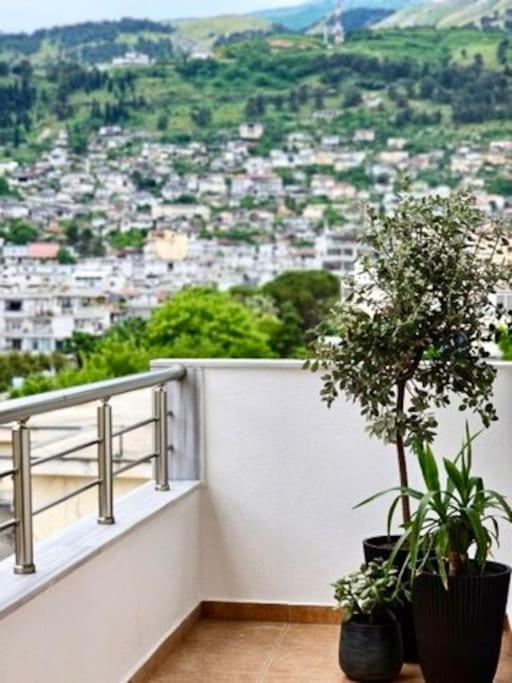 Novi'S Luxury Apartment 2 Gjirokastër Dış mekan fotoğraf
